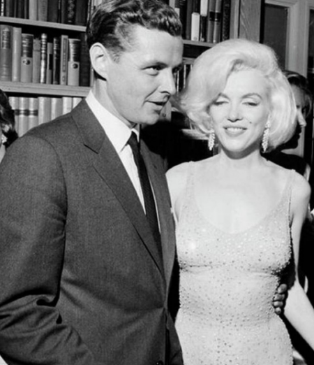 كيم كارداشيان ترتدي فستان مارلين مونرو وتثير ضجة